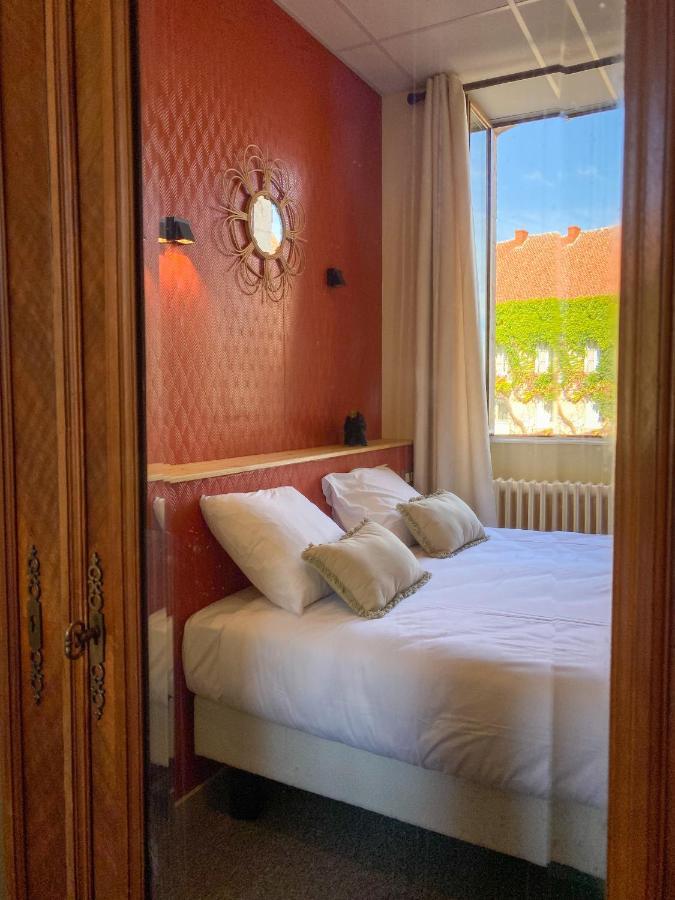 Hostellerie Du Chateau 2* Chateauneuf (Burgundy)