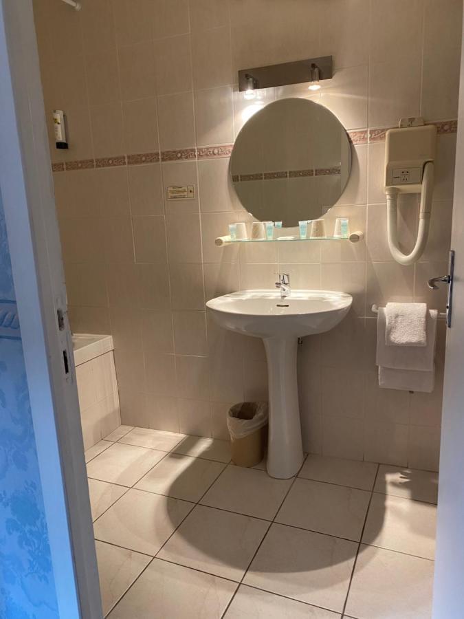 Hostellerie Du Chateau 2*